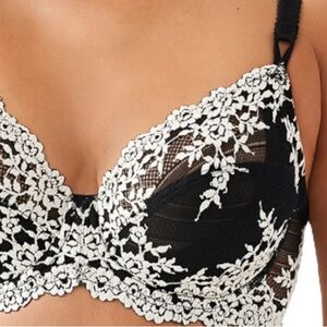 Wacoal Womens Bra Black and White Floral Lace